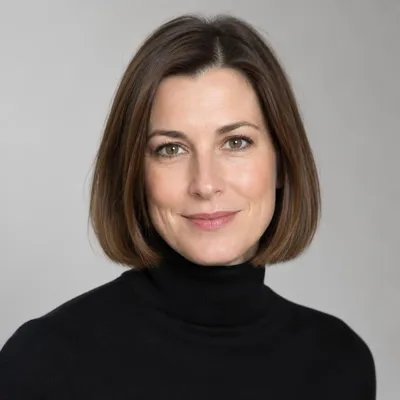 Charlotte Hughes, Online casino analyst